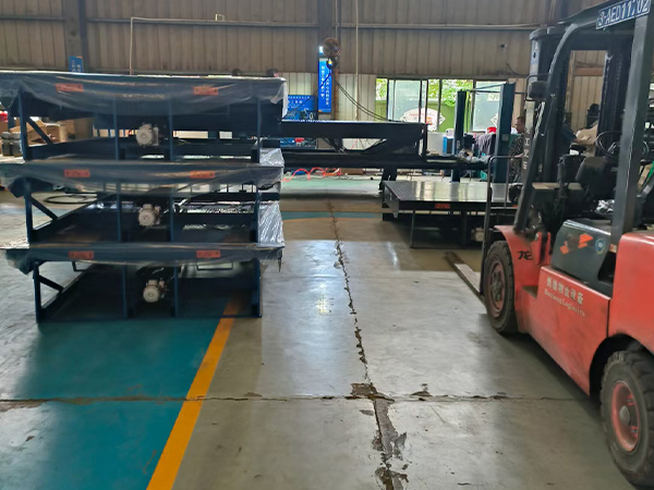 連續(xù)纏繞管